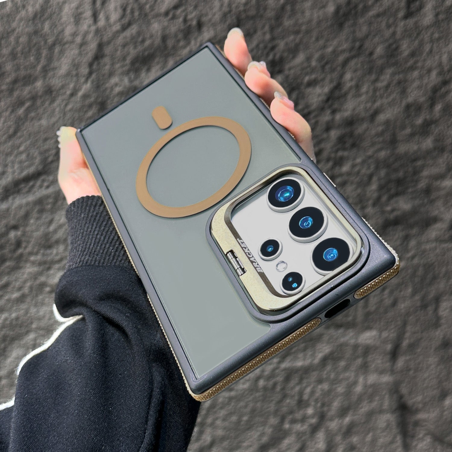 Samsung S25Ultra Magnetic Creative Lens Holder Two-color Anti-drop Phone Case